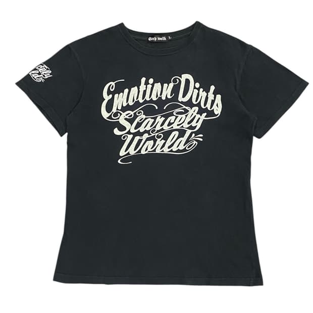 Step walk 레터링 디테일 반팔티셔츠