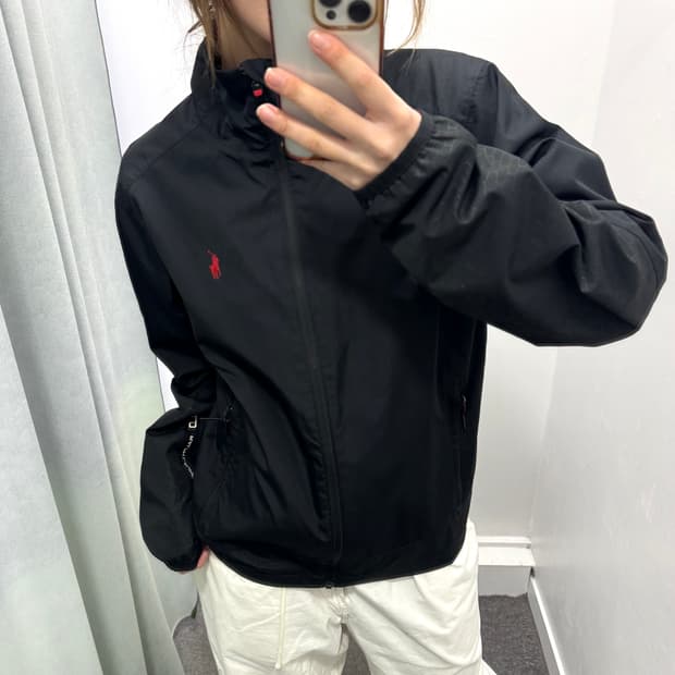 폴로 블랙 바람막이