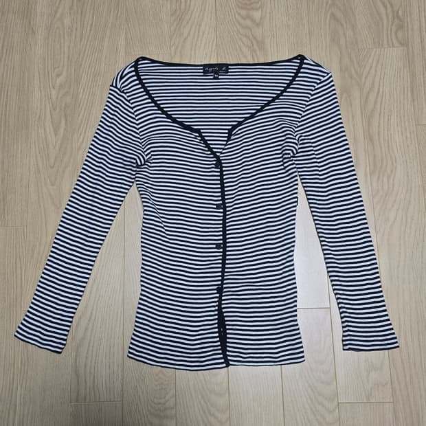 Agnes B 아네스베 스트라이프 컴팩트 탑