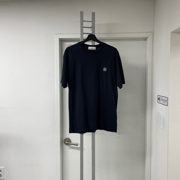 스톤아일랜드 네이비 반팔 티셔츠 L