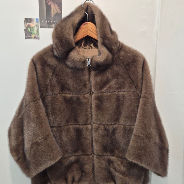 LIOBELL 리오벨 브라운 페이크퍼 후드 자켓 M(66-77)