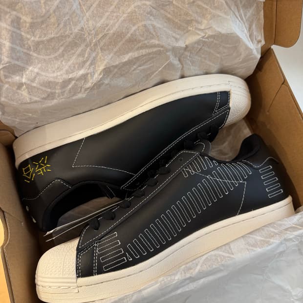 아디다스 시부야 슈퍼스타 (270mm)