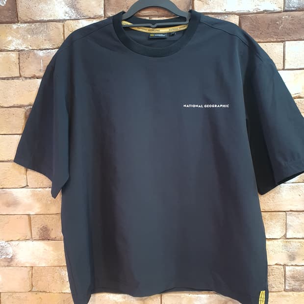 내셔널지오그래픽 블랙 반팔티 S