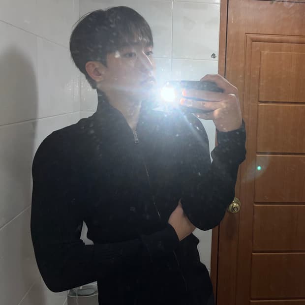 Dolce & Gabbana 슬림핏 골지 하이넥 니트 집업