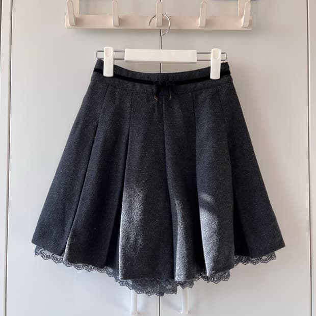 Axes Femme 레이스 울 리본 플리츠 반바지