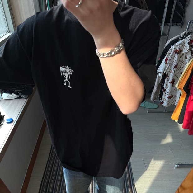 스투시 워리어 반팔 티셔츠