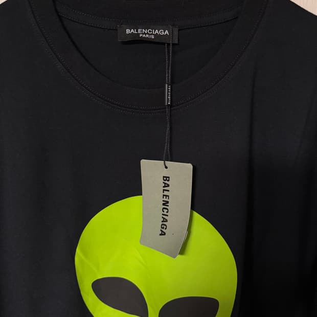 [새상품] Balenciaga Alien Graphic T-Shirt
