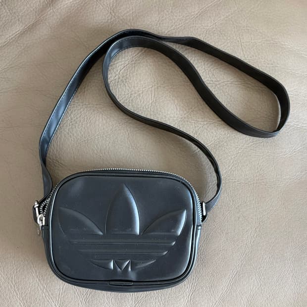 아디다스 미니 에어라이너 백 블랙 IT7379