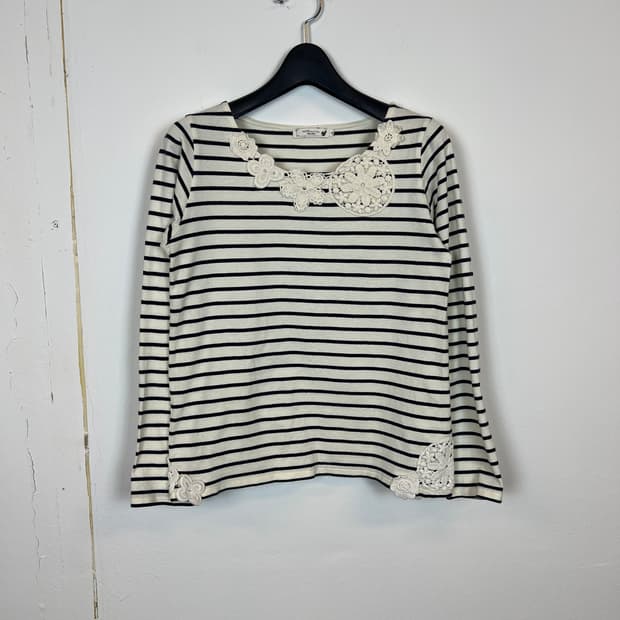 어스뮤직  스트라이프 긴팔 티셔츠 M