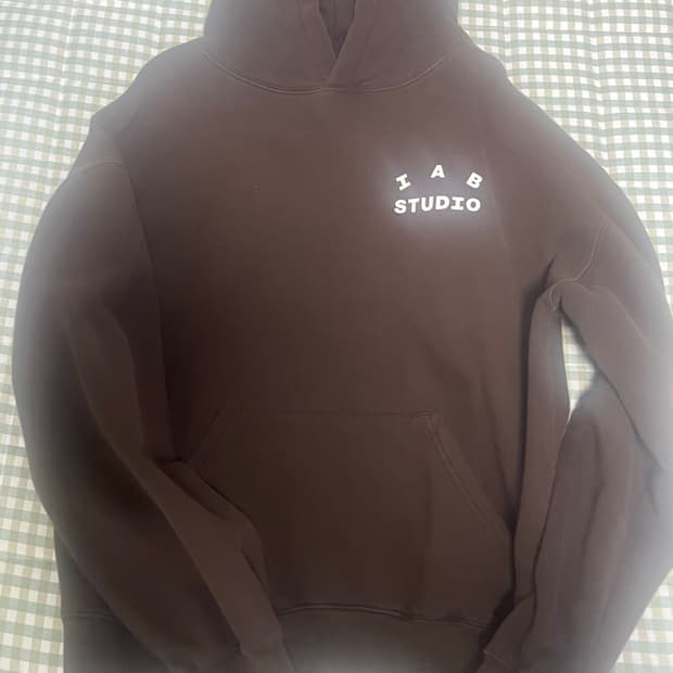 아이앱스튜디오 후드 브라운 L