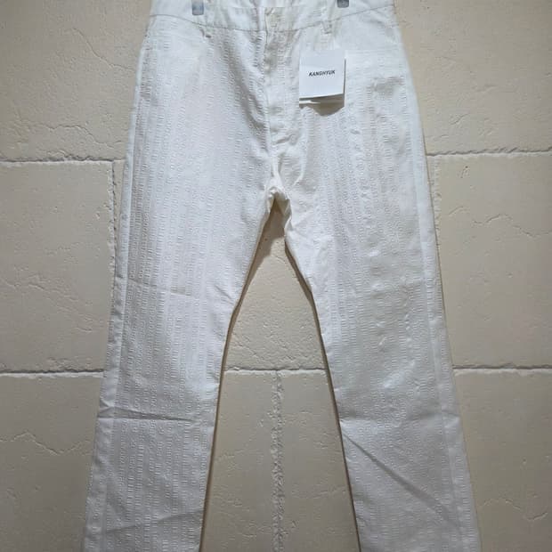 강혁 엠보싱 스트레이트 컷 트라우저 XL