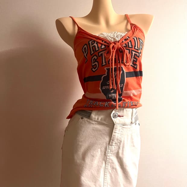 Sporty lace sleeveless
