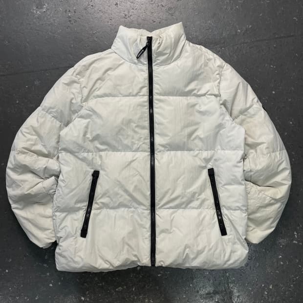 100 데상트 패딩