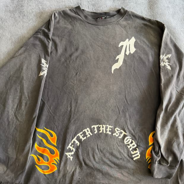 세인트미카엘 롱슬리브 티셔츠 블랙