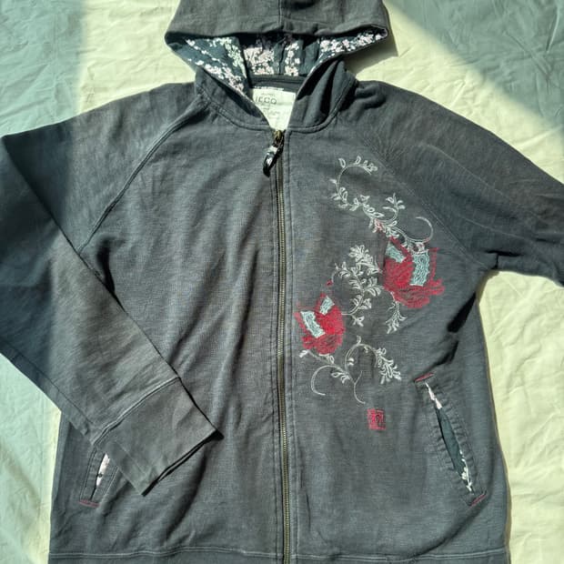 IKCO 플라워 자수 후드 집업