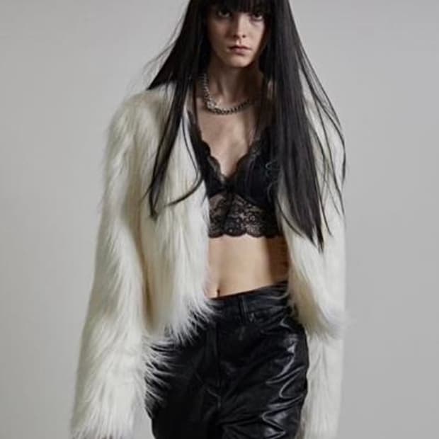 새상품)보헤미안서울  faux-fur jacket 퍼자켓 os 