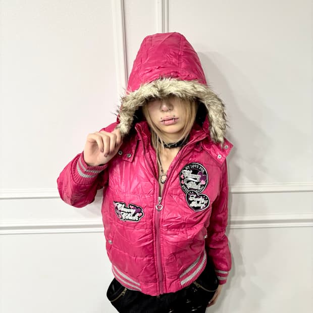 GAL Patch Detail Pink Fur Padding