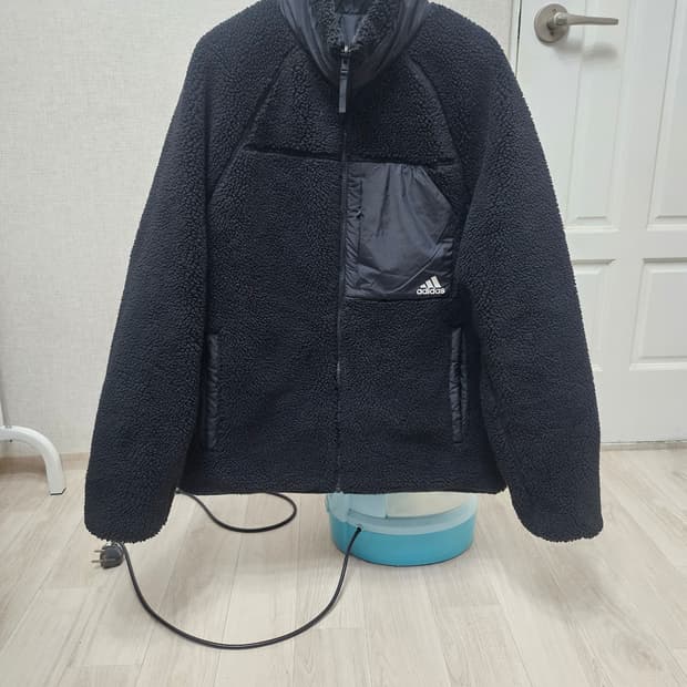 (100)L ☆초대장급☆ 아디다스 리버시블 [블랙] 쉐르파 후리스점퍼