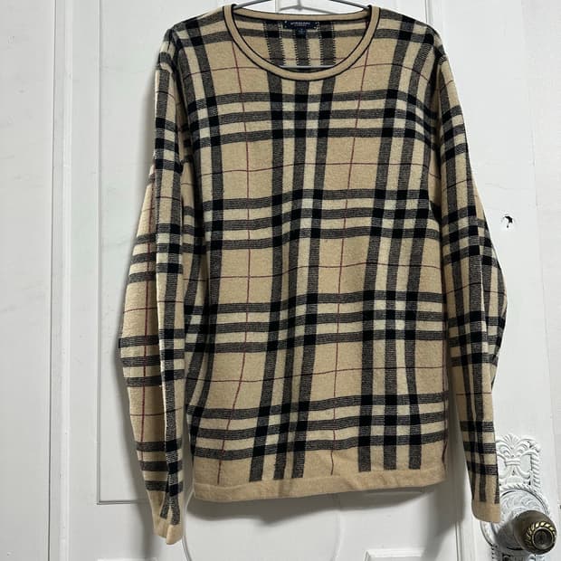 버버리 체크 울 니트
