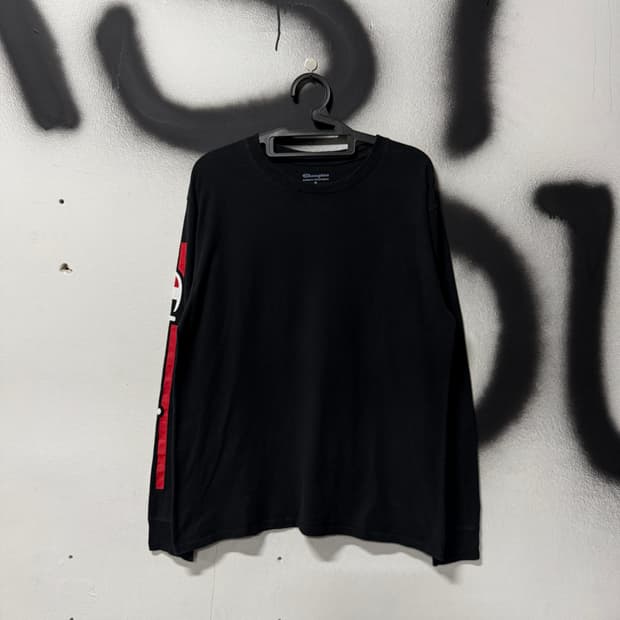 챔피온 올드스쿨 암 프린팅 롱슬리브 티셔츠