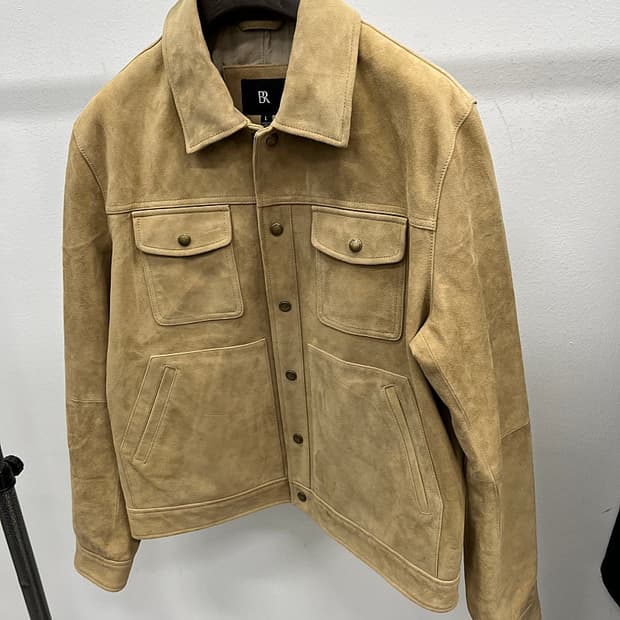 105) 바나나리퍼블릭 24ss 스웨이드 트러커 