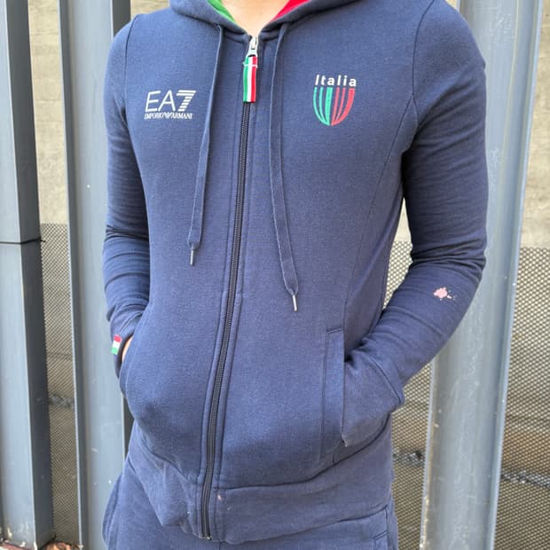 이태리 엠포리오 알마니 EA7 스웻셋업