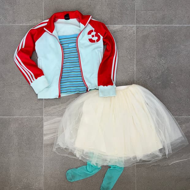 Adidas 80’s mint red track jersey 