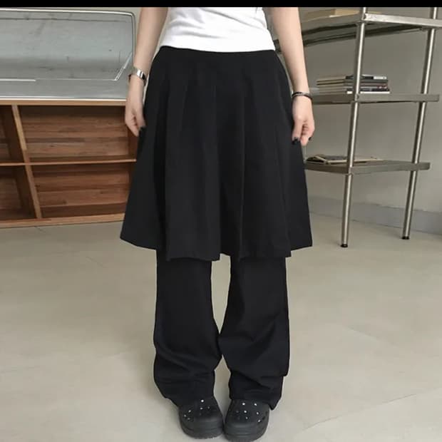 세미부츠컷 스커트 롱팬츠 검정