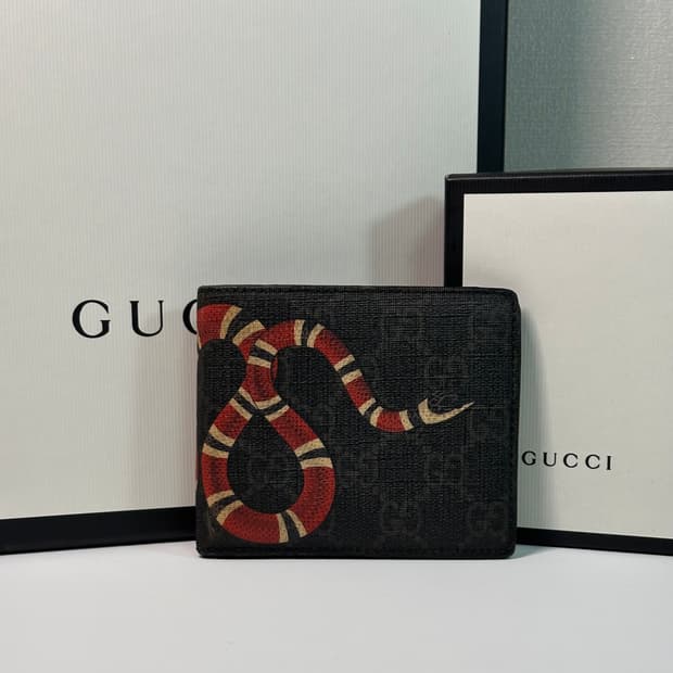 구찌 스네이크 GG 수프림 반지갑 블랙