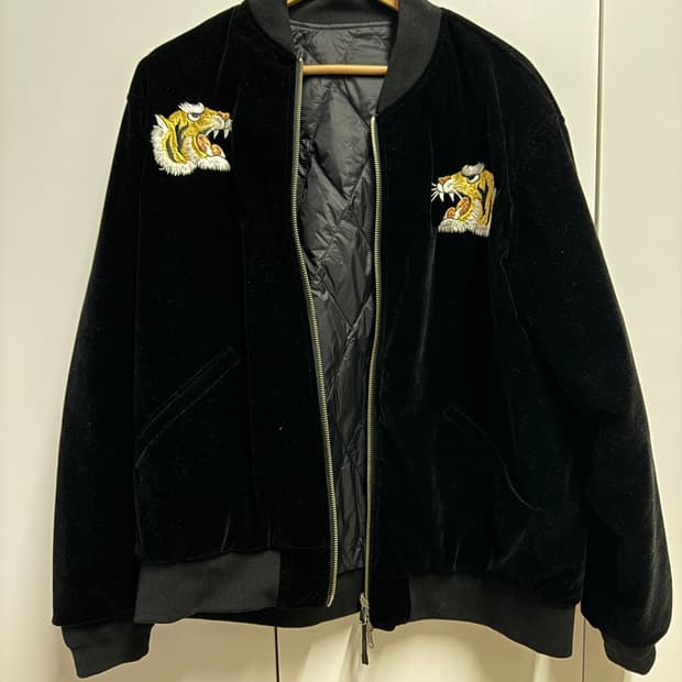 타이온 리버서블 벨벳 스카잔 L - 새제품