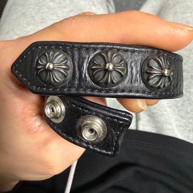 크롬하츠 3스냅 가죽 레더 팔찌