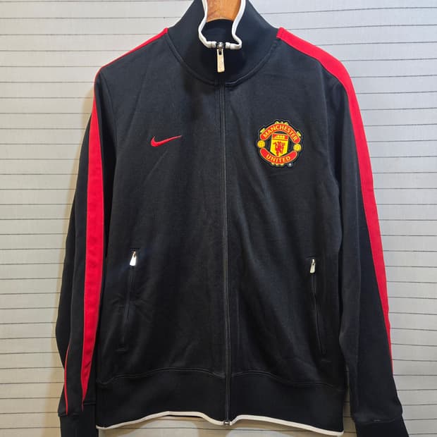 나이키 맨처스터 유나이티드  저지L