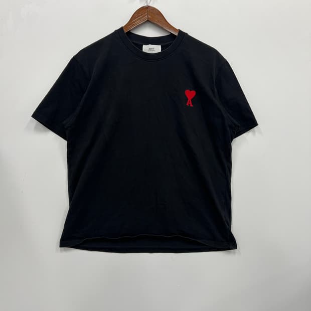 ami 블랙 반팔티