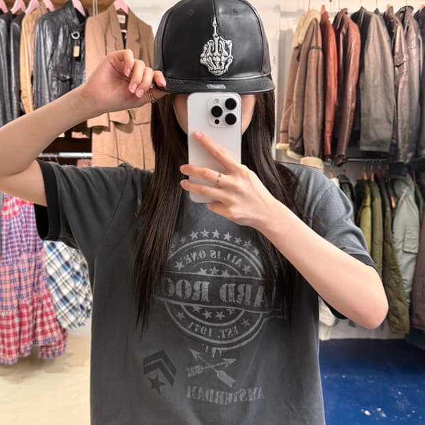 가운데 손가락 본 스냅백 일반캡
