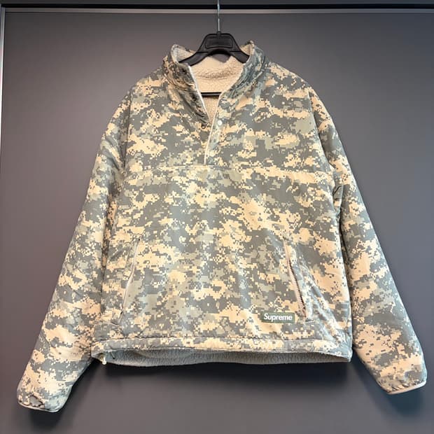 슈프림 풀오버 s사이즈