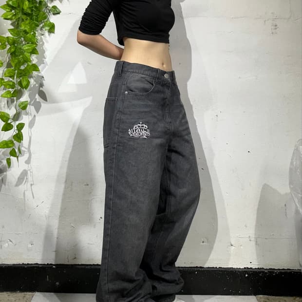 9090 킹 로고 자수 버기 와이드 데님 팬츠 흑청 바지 M