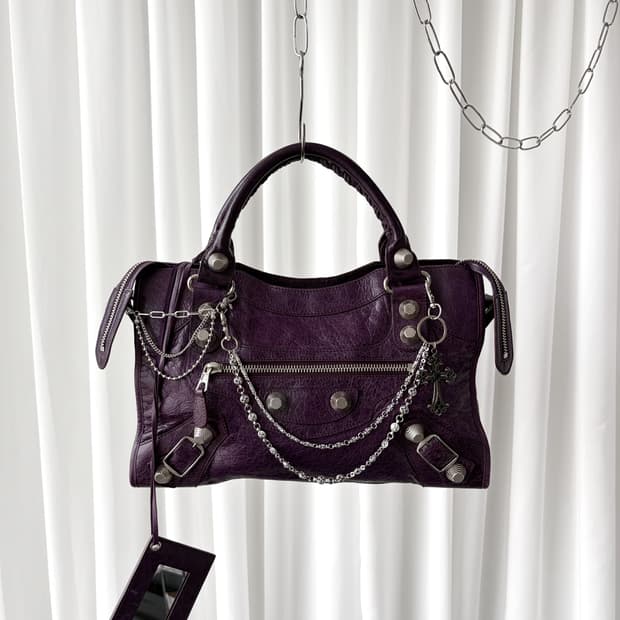 발렌시아가 시티 모터백 퍼플