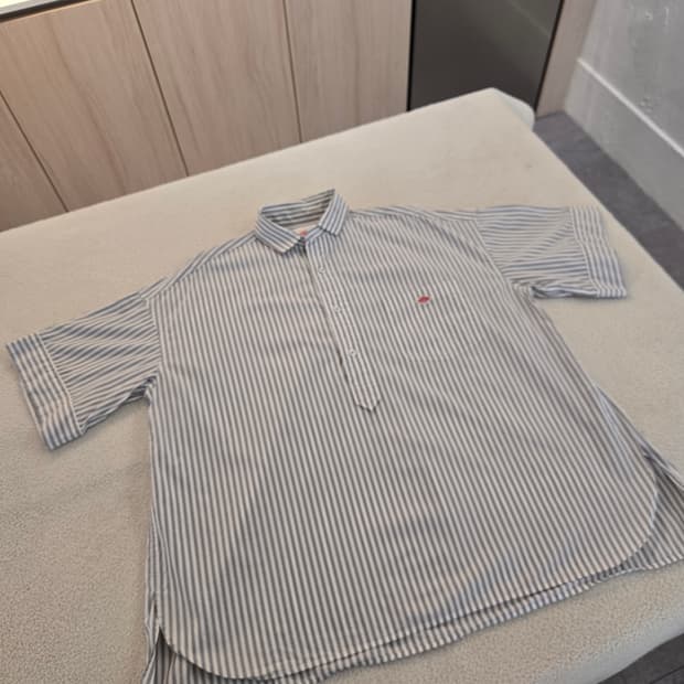 단톤 풀오버 스트라이프 반팔 셔츠