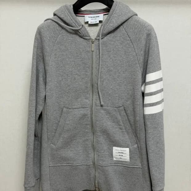 톰브라운 후드집업