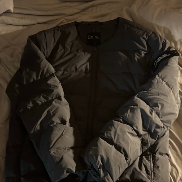 네셔널지오그래피 경량패딩