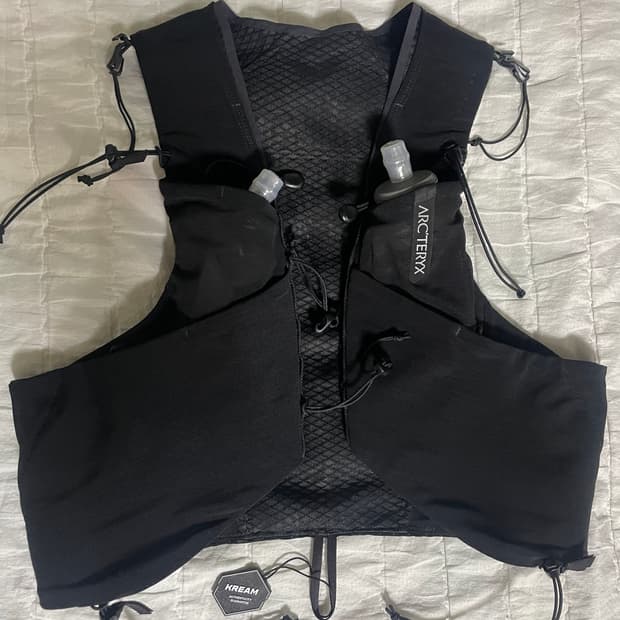 아크테릭스 노반 7 블랙 M