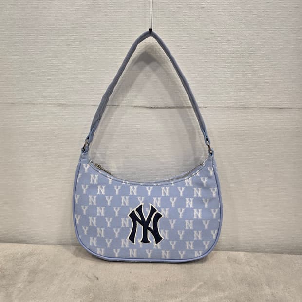 MLB NY 모노그램 호보백 토트백 숄더백 하늘색