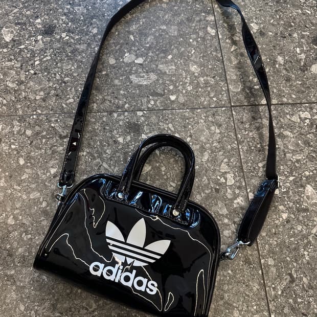 아디다스 미니 볼링 크로스백 처분 