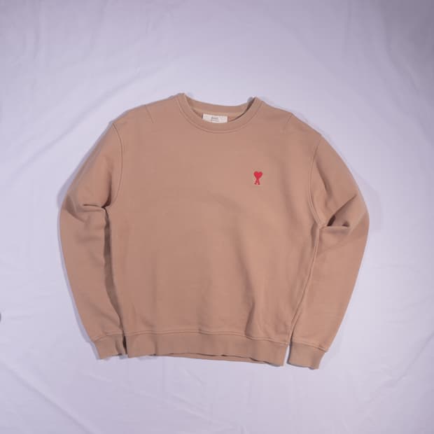 아미 자수로고 스웻셔츠 B136