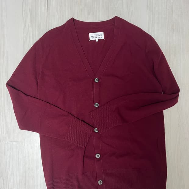 메종 마르지엘라 버건디 울 가디건