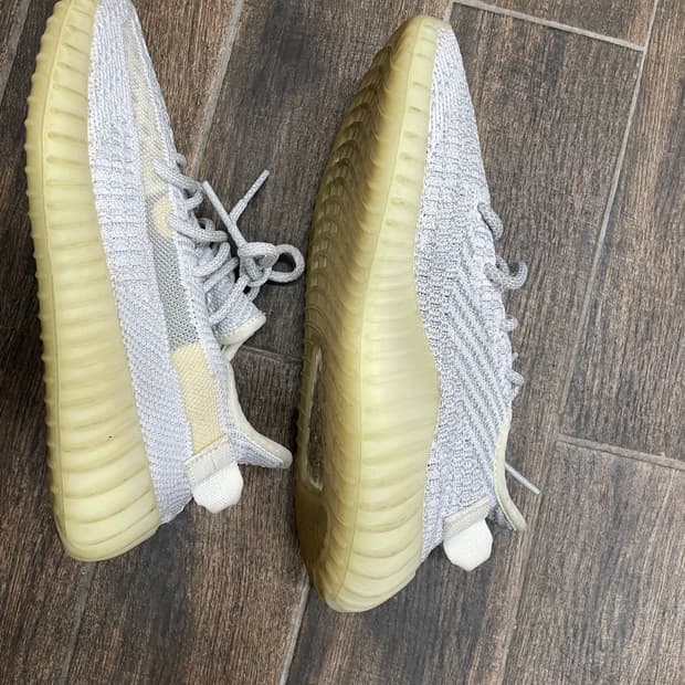 아디다스 이지부스트 350 V2