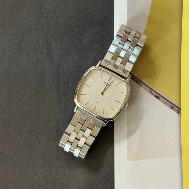 90s Seiko quartz