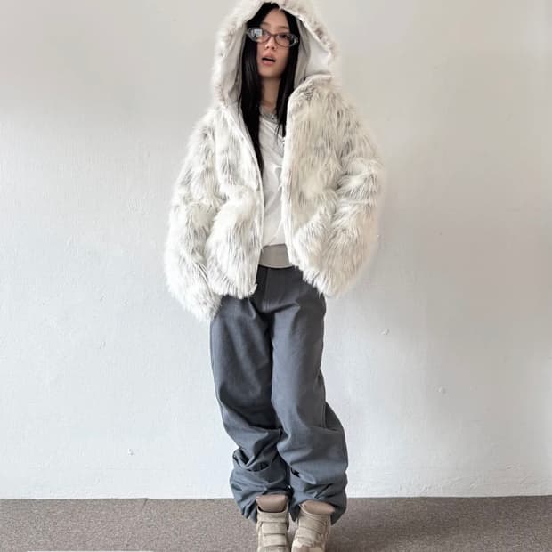 나체 리버시블 후디 폭스 퍼 자켓 크림