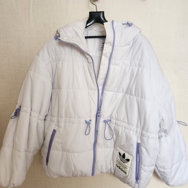 아디다스 퀼팅 패딩