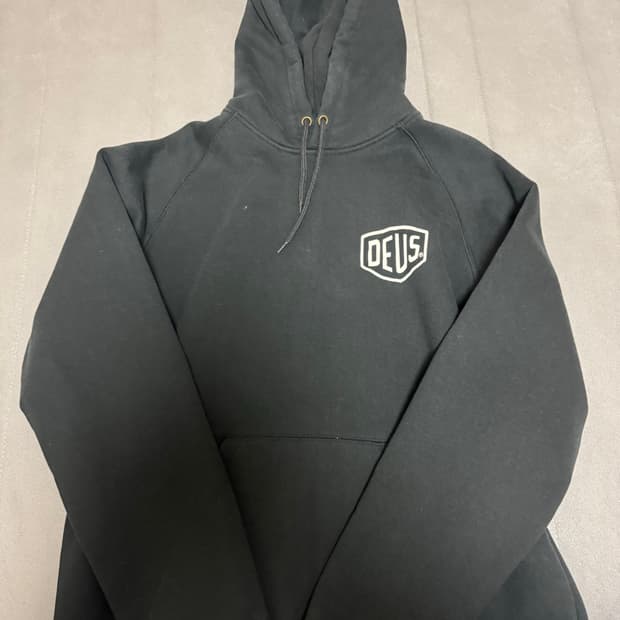 데우스 엑스 마키나 서울 후드 xl 팝니다